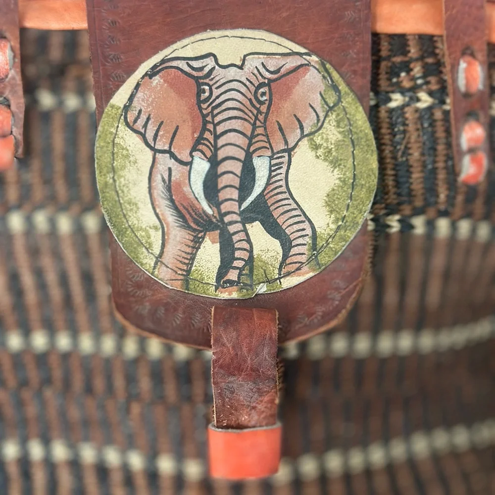 Kiondo Handwoven African Sisal Tote Bag - Picture 3 of 9